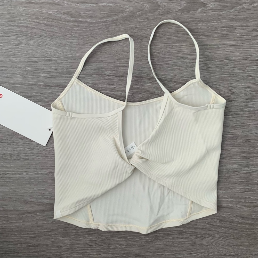 Lululemon Daily Line Up Tank - Picture 4 of 5